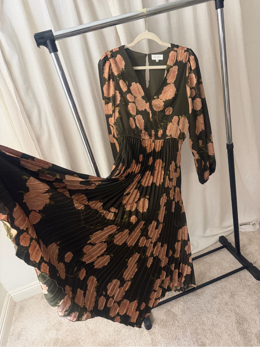 MELLODAY Olive Green Pleated Midi Dress with Blush Floral